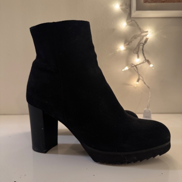 La Canadienne Heeled Winter Boots – Waterproof suede - Picture 4 of 4